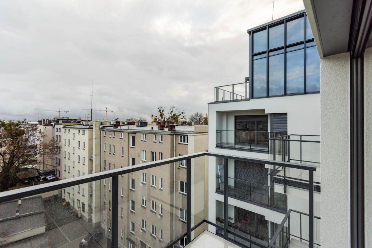 Klimatyzowany Apartament Very Berry Z Parkingiem W Poznaniu By Noclegi Renters Exterior photo